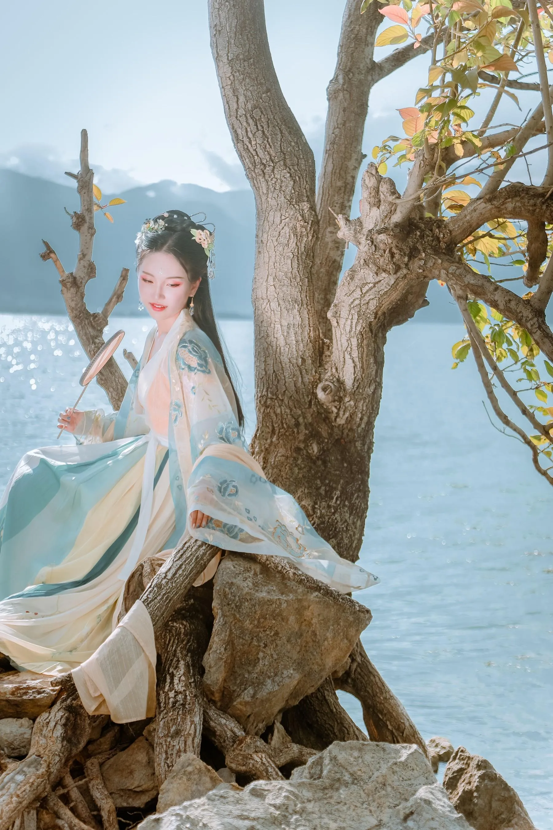 [YITUYU艺图语]2022.01.29 清水出芙蓉 Julie [23P]插图8
